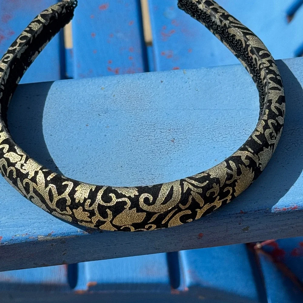 Elegant Black and Gold Fabric Headband. Excellent condition see photos